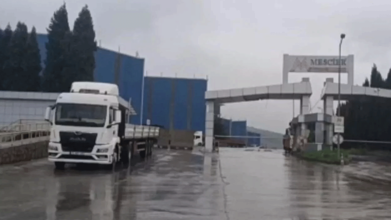 Demir çelik fabrikasında patlama