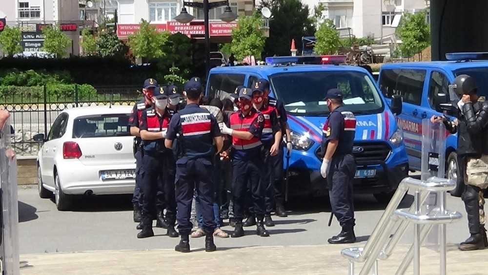 Demir çubuklu kavgaya 34 bin 650 lira sosyal mesafe cezası 