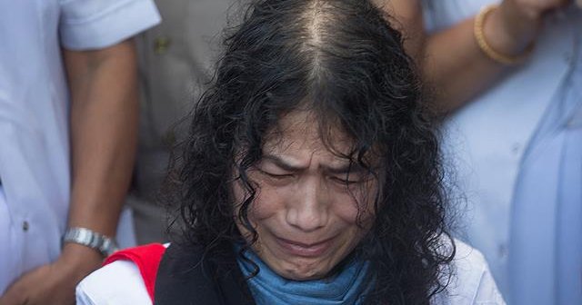 'Demir Kadını' 16 yıl sonra açlık grevine son verdi