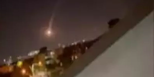 Demir Kubbe çöktü! Tel Aviv'e peş peşe füzeler düştü!