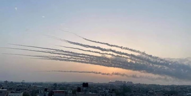 Demir Kubbe'yi deldi geçti! Kassam Tugayları Aşkelon'u vurdu! Petrol tesisi havaya uçtu