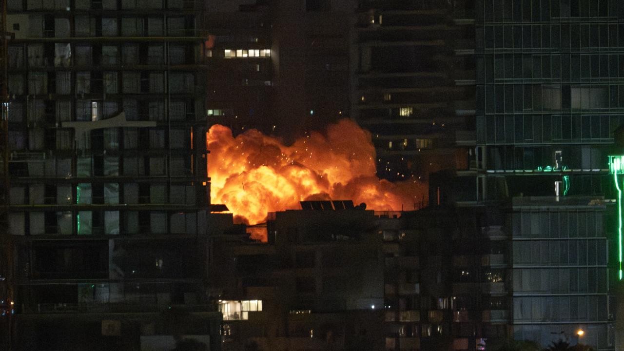 Demir Kubbe engelleyemedi! İran füzeleri peşe peşe İsrail’i vurdu