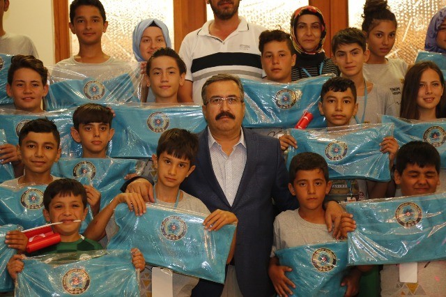 Demir şehit ve gazi çocuklarını ağırladı 