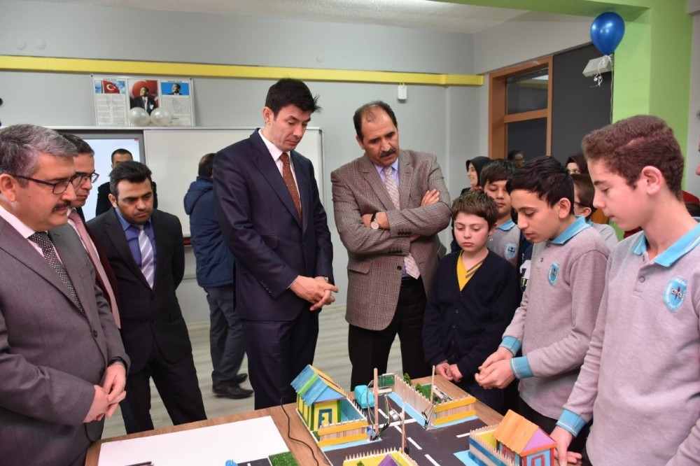 Demirkent Ortaokulunda ‘Robotik Kodlama’ atölyesi açıldı 