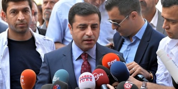 Demirtaş: 'Başkanlık' için referandum yapalım
