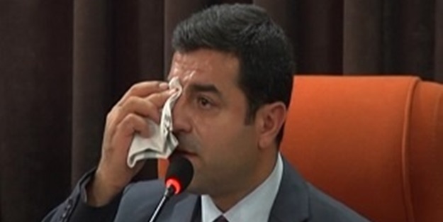 Demirtaş bu sefer kendi ayağına sıktı!