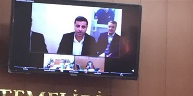Tutuklu Demirtaş'tan güldüren PKK savunması!