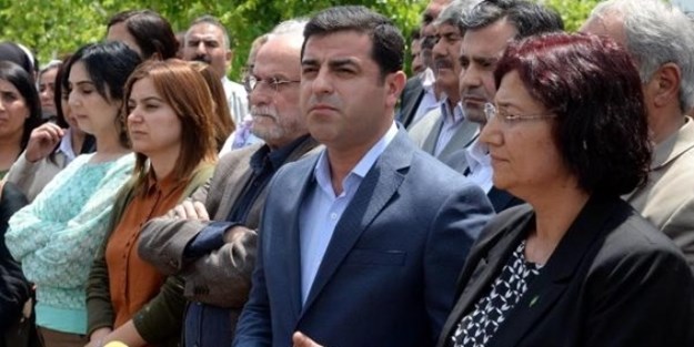 Demirtaş: Savcılar bize çalışıyor!
