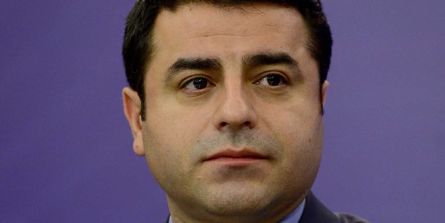 Çıkmaza giren Demirtaş bakın ne yaptı