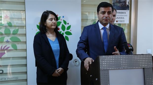 Demirtaş taziyeci vekili savundu