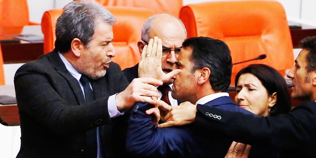 Demirtaş tehdit etti!