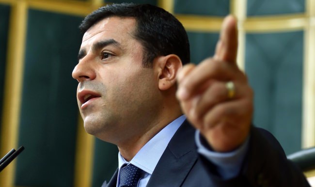 Demirtaş'ın vize muafiyeti oyunu
