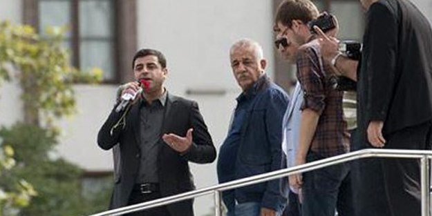 Demirtaş'tan 95 kişinin katledildiği yerde miting!