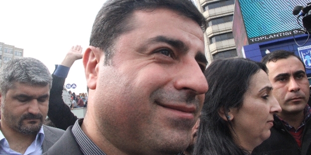 Demirtaş'tın vize muafiyeti oyunu
