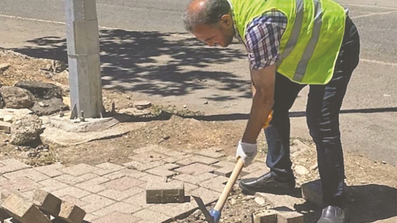 DEM’li belediyede CHP tarzı mobbing! Mühendisleri temizlikçi yaptılar