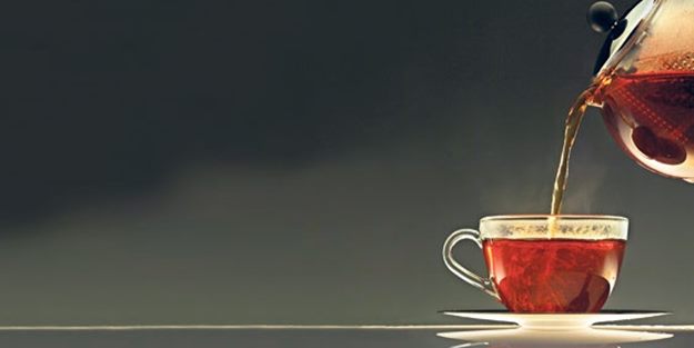 Demlikte kalan çayı sakın dökmeyin!