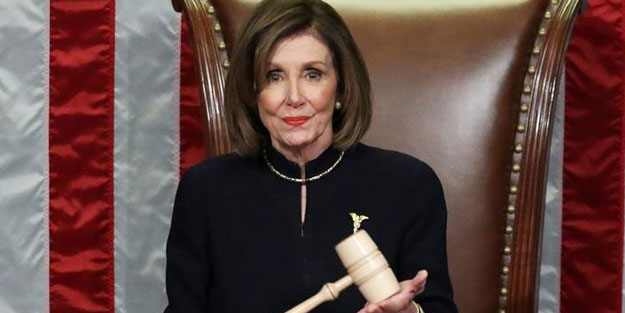 Demokratlar Nancy Pelosi'yi yeniden aday gösterdi
