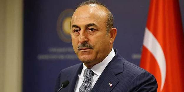 Dendias Bakan Çavuşoğlu'nu aradı
