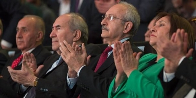 CHP'de Deniz Baykal'ın adı anılmadı