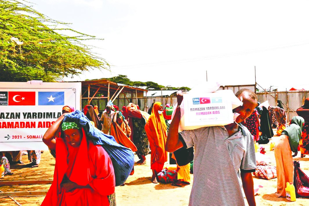Deniz Feneri Derneği mazlumlara ışık oldu