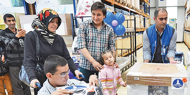 Deniz Feneri sevindirdi