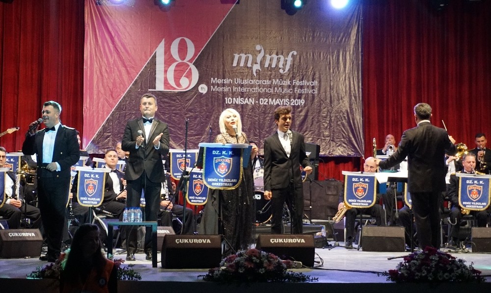 Deniz Kuvvetleri Komutanlığı Orkestrası Mersin’de konser verdi 