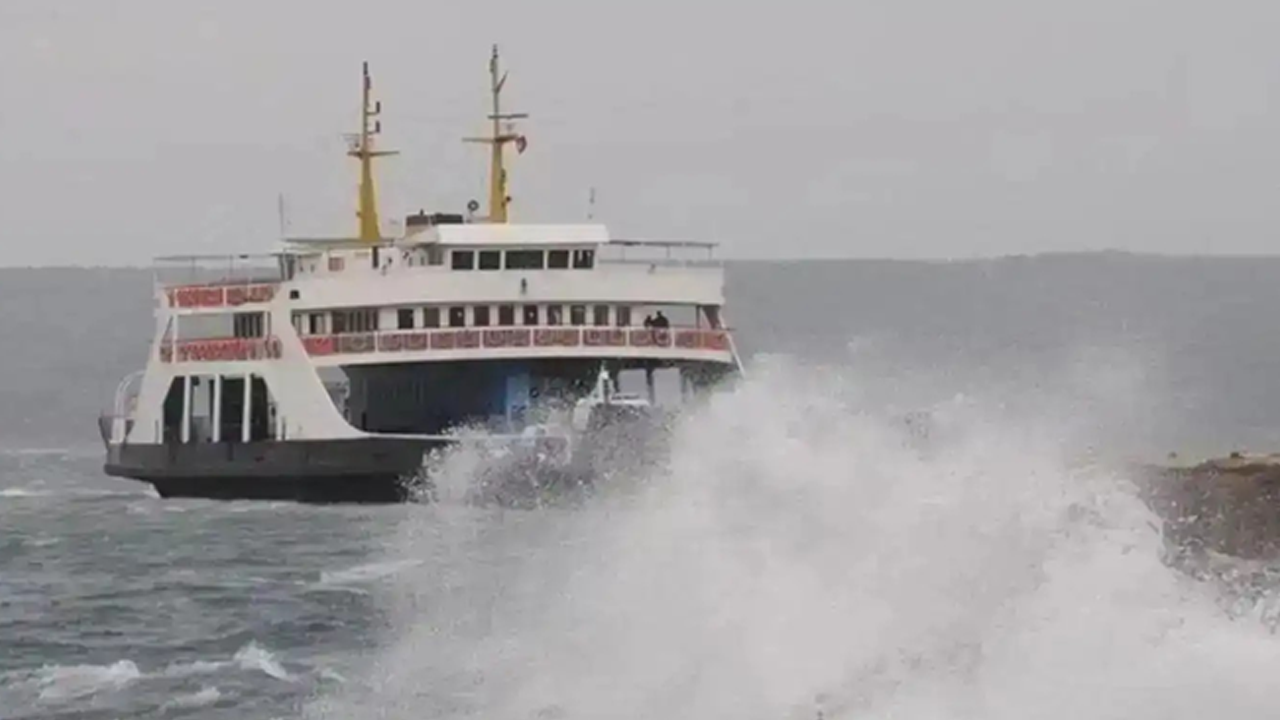 Deniz ulaşımına fırtına engeli