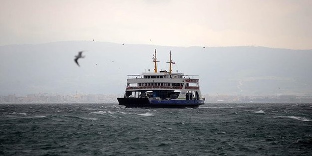 Deniz ulaşımına fırtına engeli: Seferler iptal