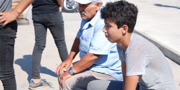 Denizde akıntıya kapılan 2 çocuktan biri kayboldu