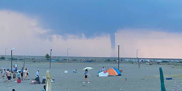 Denizde çıkan hortum paniğe neden oldu