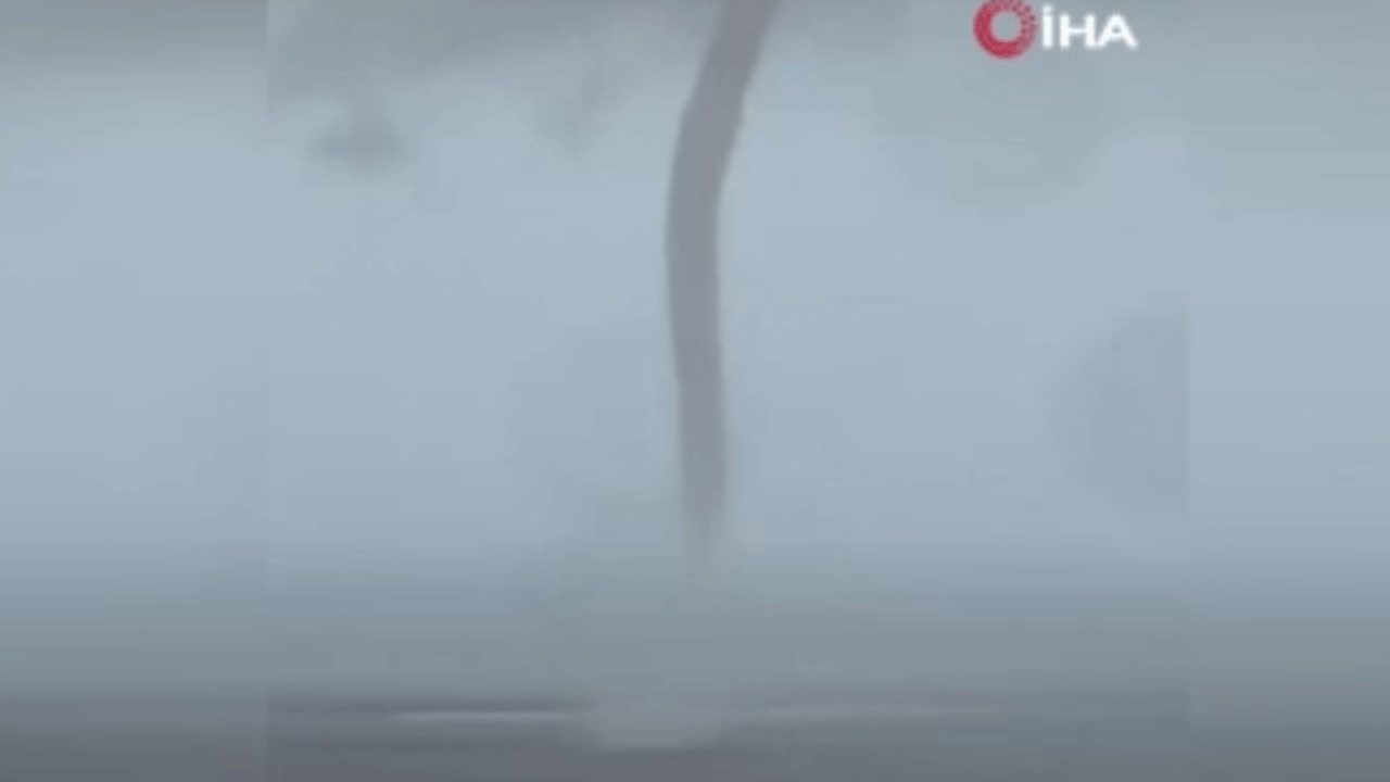 Denizde hortum çıktı, eğitime ara verildi!