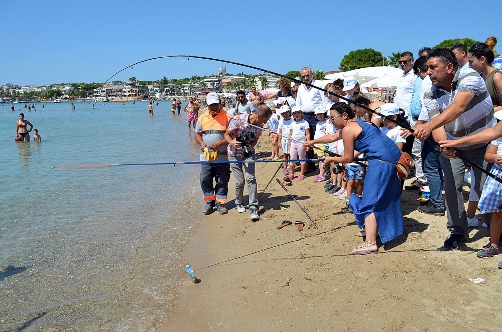 Denizden bu kez balık değil pet ve plastik şişe çıktı 