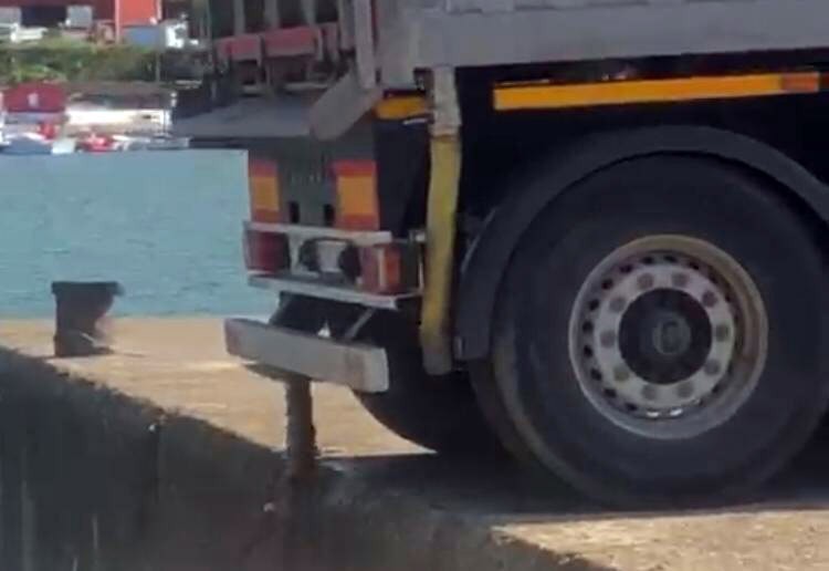 Denize atık boşaltan firmaya 18 bin lira ceza 
