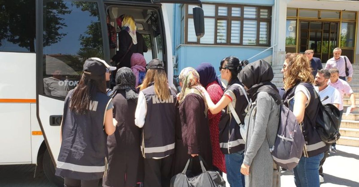 Denizli merkezli 8 ilde FETÖ operasyonu