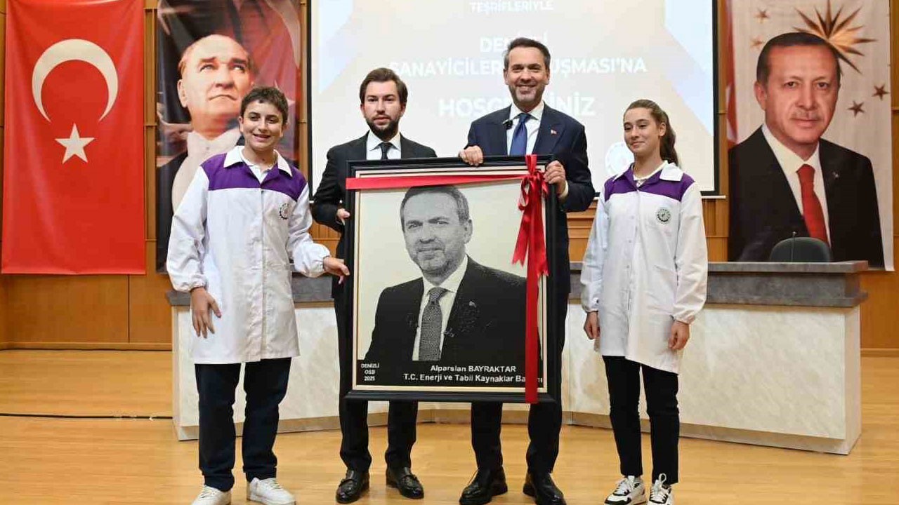 Denizli OSB’ye tam not! Bayraktar’dan yeşil dönüşüm mesajı