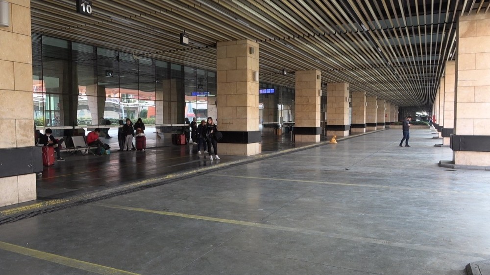 Denizli Şehirlerarası Otogarı’nda Korona virüs durgunluğu başladı 