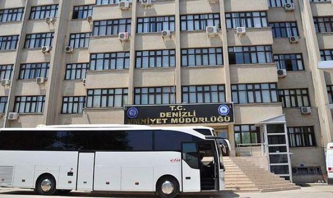 Denizli'de 500 hain asker teslim oldu