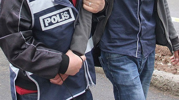Denizli'de banka kartlarını kullanarak... Yakalandılar