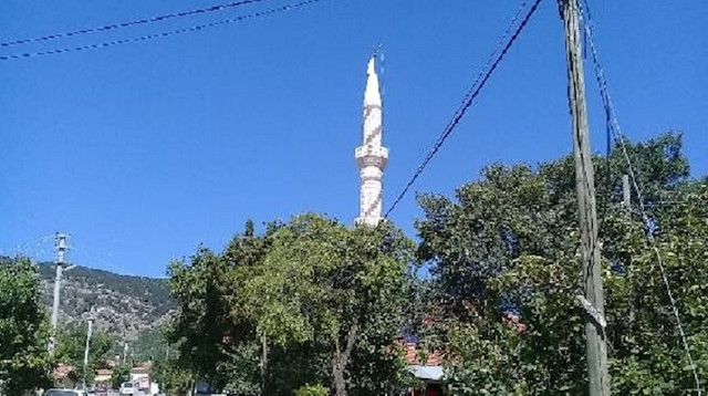 Denizli'de cami minaresi kaydı