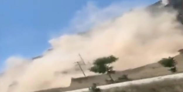 Denizli'de deprem sonrası korkutan görüntü!