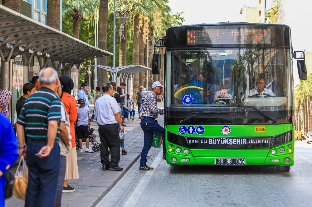 Denizli’de eczacılar da belediye otobüslerinden ücretsiz yararlanacak 