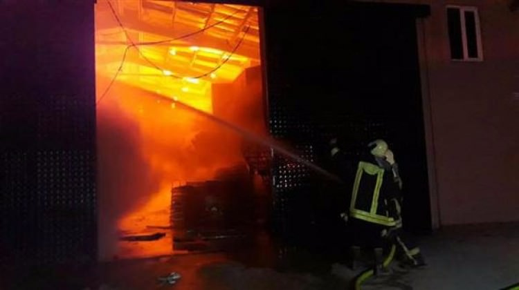 Denizli'de fabrikayı nasıl yaktığını telefondan izletti