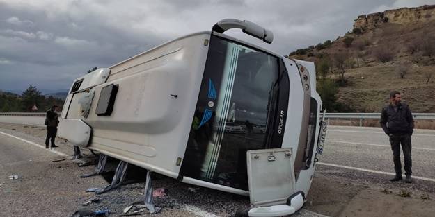 Denizli'de feci kaza: Yaralılar var