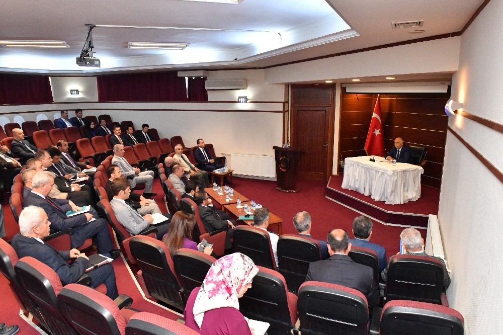 Denizli’de ‘Kaymakamlar ve Kurumların İl Müdürleri’ toplantısı 
