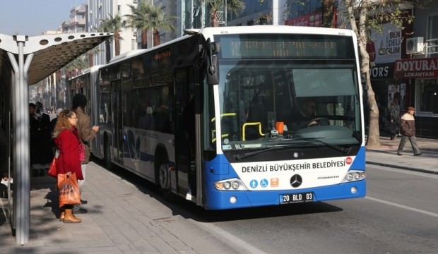 Denizli'de kırmızı ışık bu otobüsü grünce yeşile dönüyor!