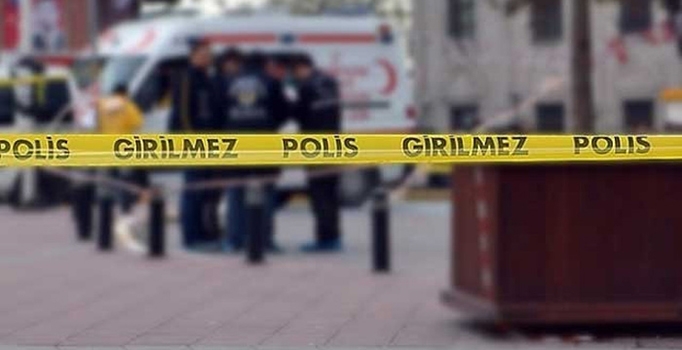 Denizli’de otomobil takla attı: 2 kişi öldü, 1 kişi yaralandı
