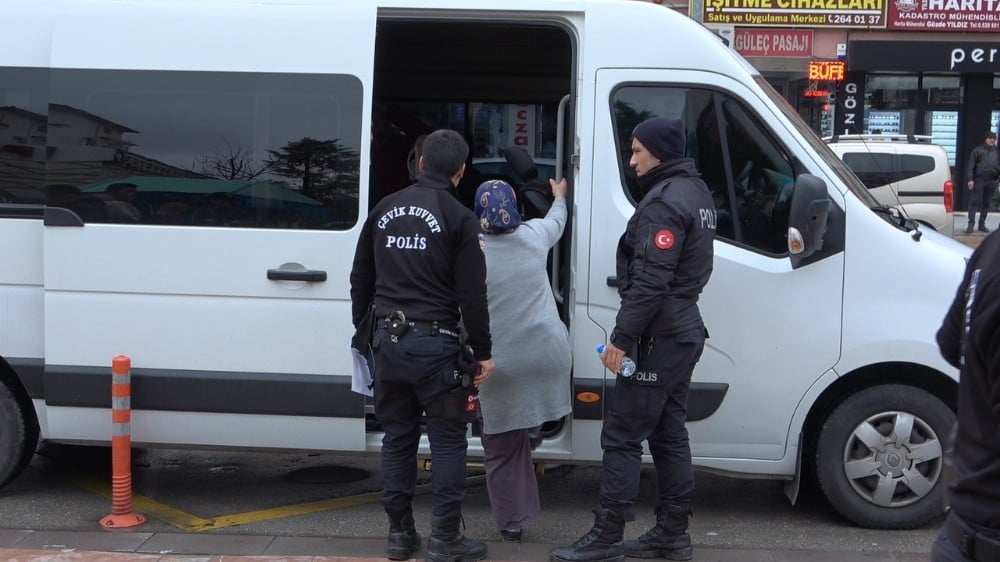 Denizli’de usulsüz engelli raporu operasyonu: 52 gözaltı 