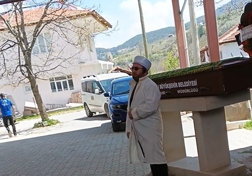 Denizli'de vahşet: Arkadaşı tarafından darp edilen gurbetçi toprağa verildi