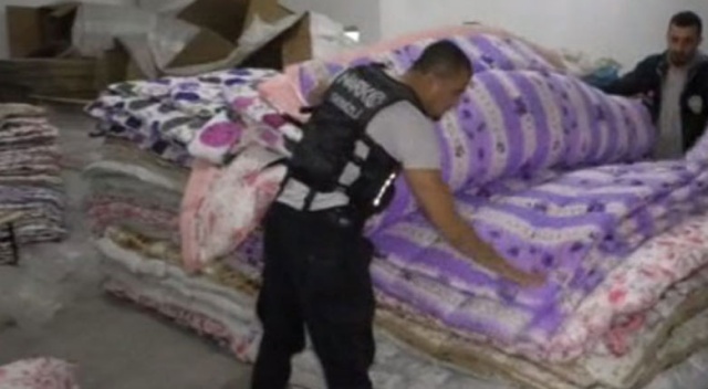 Denizli'de yorganların içinden çıktı! Polis şaşkına döndü