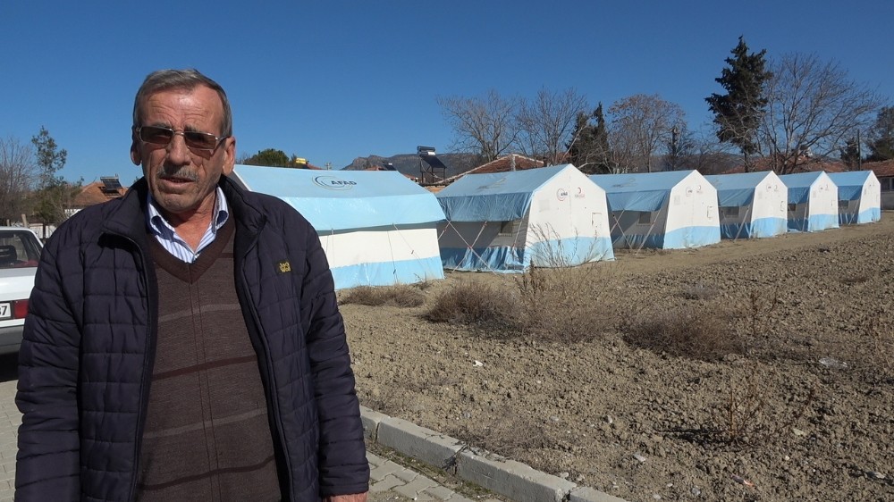 Denizlili depremzedeler Elazığ depremini acı ve endişe ile takip ediyor 